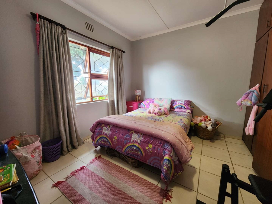 4 Bedroom Property for Sale in Hartenbos Central Western Cape